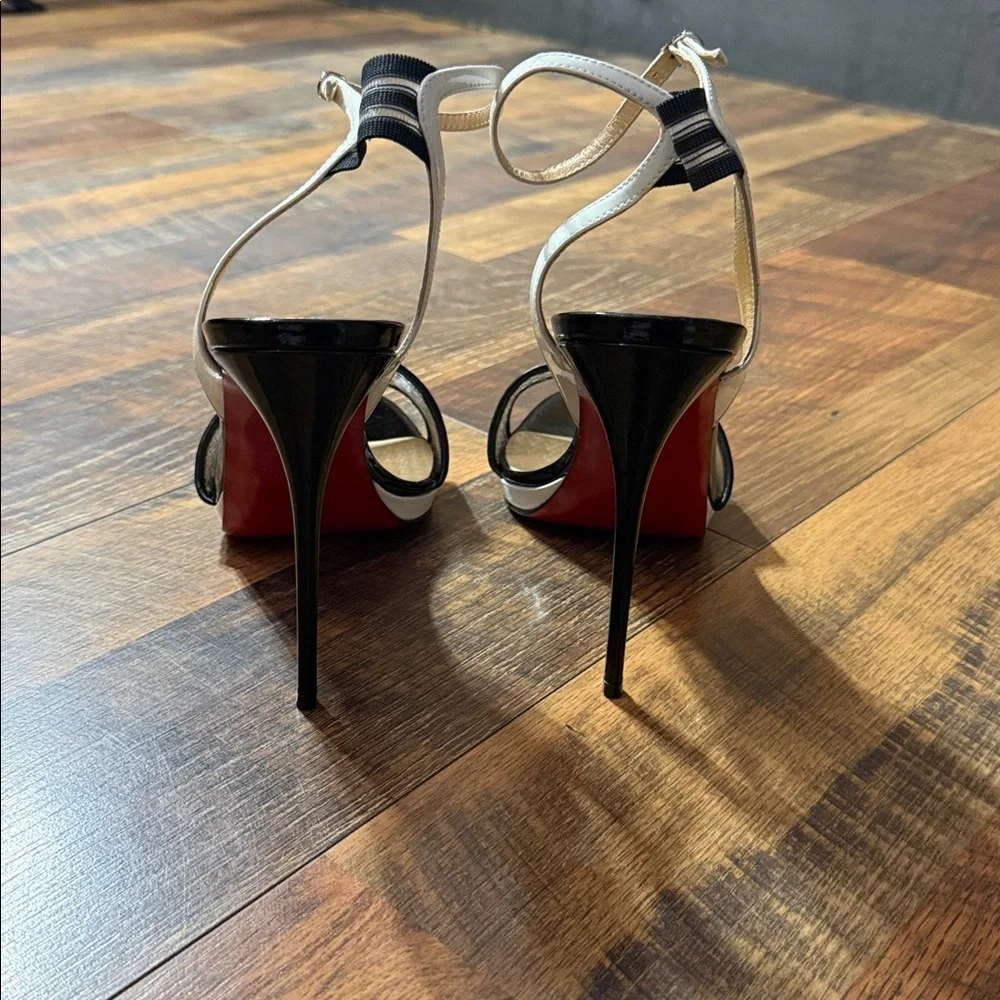 Christian Louboutin Discoport 120 Mesh & Patent Sandals - Size 40